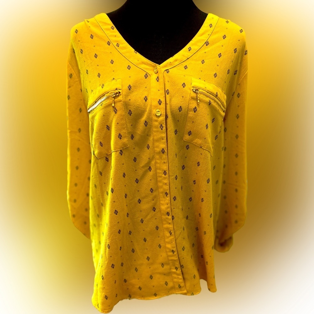 $15 sale Flower & Feather Blouse Roll Tab Sleeve Pockets V Neck Flowy 1X 0132